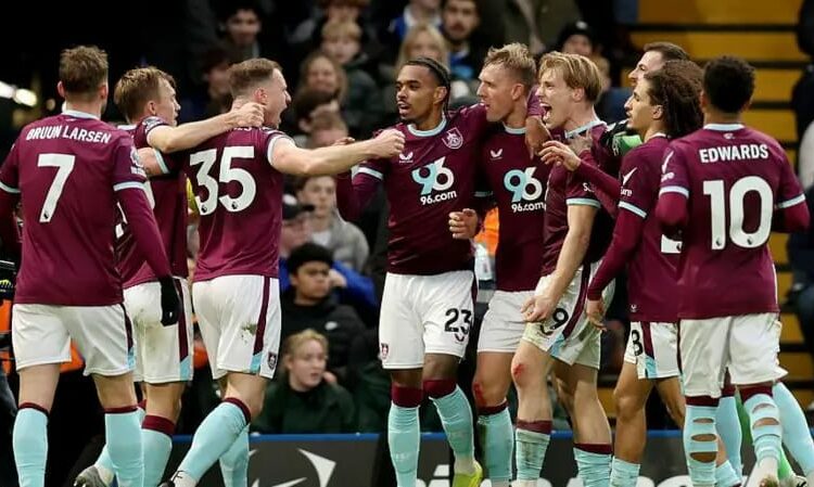 Late Flemming Header Haunts 10-Man Chelsea In Stamford Bridge Draw 1 Late Flemming