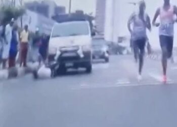 Ambulance Hits ‘Spectator’ During 11th Access Bank Lagos City Marathon
