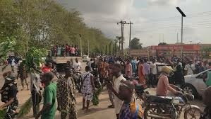 Residents Protest As Gunmen Attack Ondo Community, Abduct Couple 1 ONDO