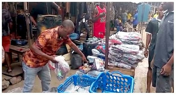 Soludo Visits Onitsha Main Market, Chats With Traders 1 Onitsha main market 1