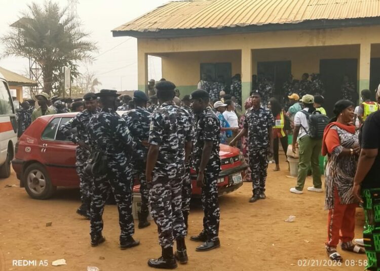 FCT Polls: Heavy Security, Low Turnout As Distribution Of Election Materials Begins In Lugbe Polling Station 1 POOOPPO