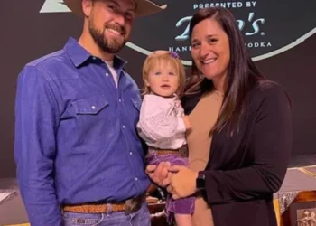 Rodeo Champion Kelsie Domer’s 3-Year-Old Daughter Oaklynn Dies After Horse Accident