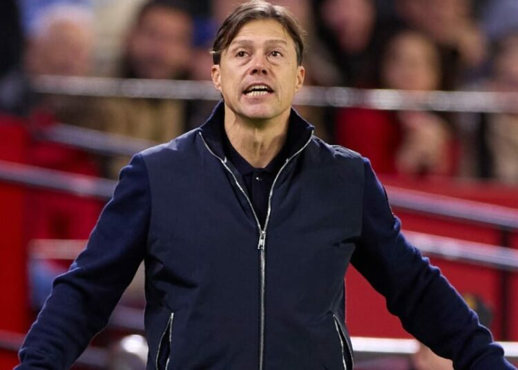 Sevilla Coach Almeyda Handed 7-Match Ban After Referee Confrontation 1 SEVILLE