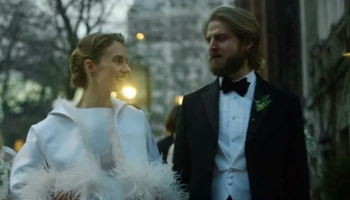 Stranger Things Actor Maya Hawke Weds 1 Stranger things