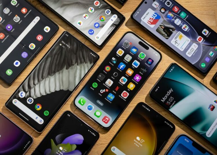 Nigeria's Phone Market Faces Threat as Costs Soar 1 smartphones