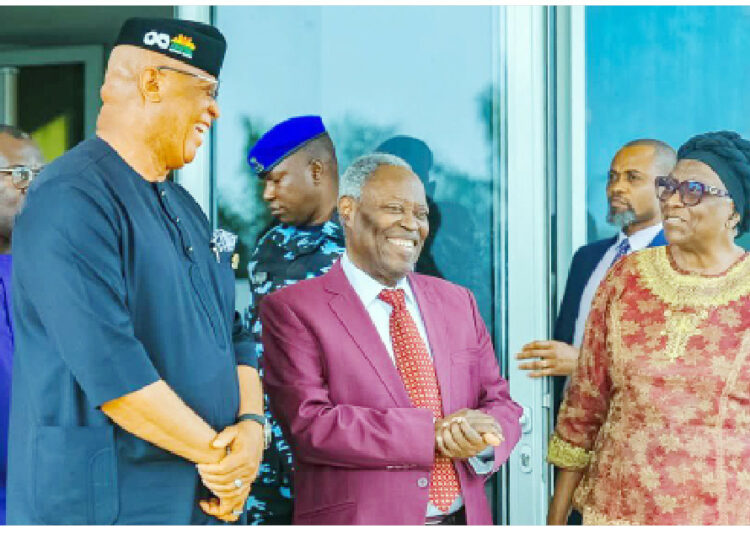 Governor Eno Tasks Christian Leaders On Norms 1 L-R: Akwa Ibom State governor, Umo Eno; the general superintendent, Deeper Christian Life Ministry, Pastor William Kumuyi and his wife, Sister Abiodun Kumuyi, during a courtesy visit to the Government House, Uyo, ahead of the ‘Global Crusade with Kumuyi.’ PHOTO: AKWA IBOM STATE GOVT.