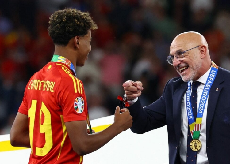 Coach De la Fuente Embraces Spain’s World Cup Favourites Tag 1 Coach Dela Fuente