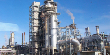 Dangote Refinery Valued At $39.1bn, Seeks $1bn In Private Placement 2 Energy Analysts Commend Dangote Refinery For Averting Fuel Crisis