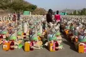 FG Begins Food, Nutrition Assistance For Vulnerable Families In Plateau 1 FOOD 1
