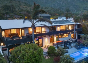 Orlando Bloom Places Malibu Residence on the Market