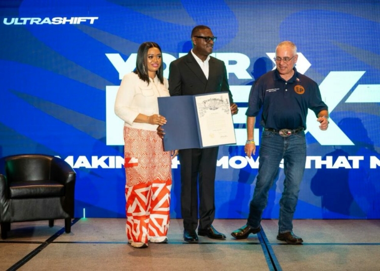 Houston Honours Global Leadership Expert Harry Akinola 1 Harry Akinola