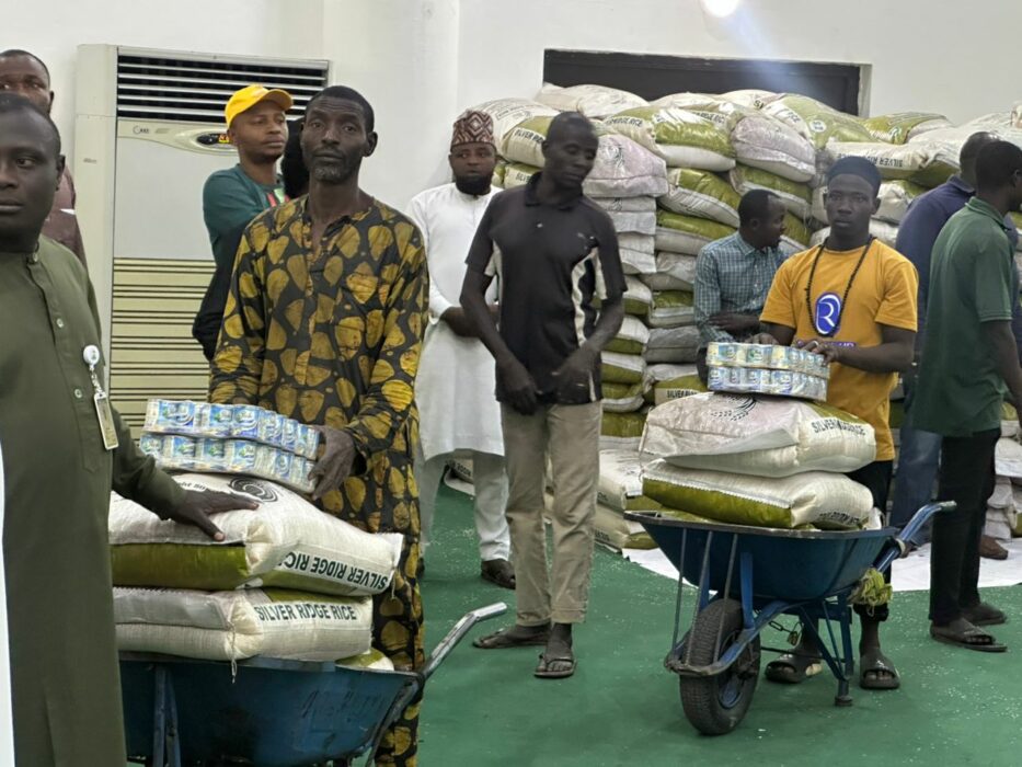 PICTORIAL: Remi Tinubu Distributes 1,000 Bags Of Rice, Food Items To National Mosque, Area Councils For Ramadan 5 IMG 20260305 WA0017