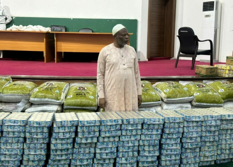 PICTORIAL: Remi Tinubu Distributes 1,000 Bags Of Rice, Food Items To National Mosque, Area Councils For Ramadan 1 IMG 20260305 WA0019