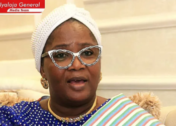 Tinubu’s Daughter Offers Scholarship To 1,000 Prospective Havilla Varsity Students