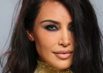 Kim Kardashian Sparks Buzz With Icy Blue Contacts At Vanity Fair Oscars Party