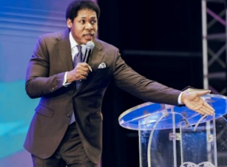 Netizen Speaks On Viral Video Of Pastor Daysman Oyakhilome' Healing Session Of Hon. Onobun 1 NAWAO