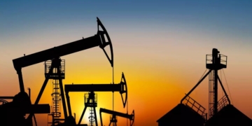 Rising Oil Prices, Power Outages Push Manufacturers To Brink