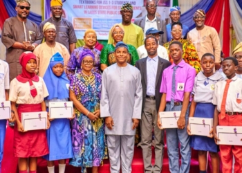 Lagos Distributes Smart Tablets, Textbooks To 600,000 Students