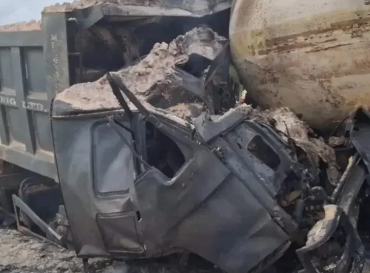 2 Killed In Tipper, Gas Tanker Collision On Lekki–Epe Expressway 1 Tanker Lekki