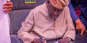 Tinubu Orders 100,000 CNG Kits To Reduce Fuel Costs