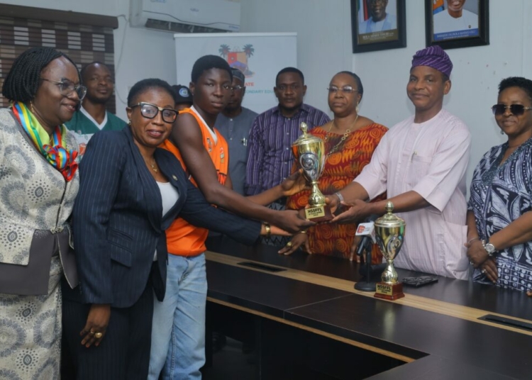 Unique Open University Awards N50m Scholarship To Student-Athletes At AKETI Bowl 2 Finals 1 Unique