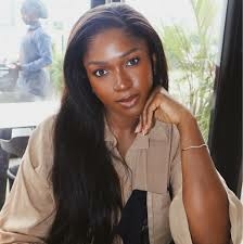 I Used To Wear Three Bras to Hide My Body – Waje