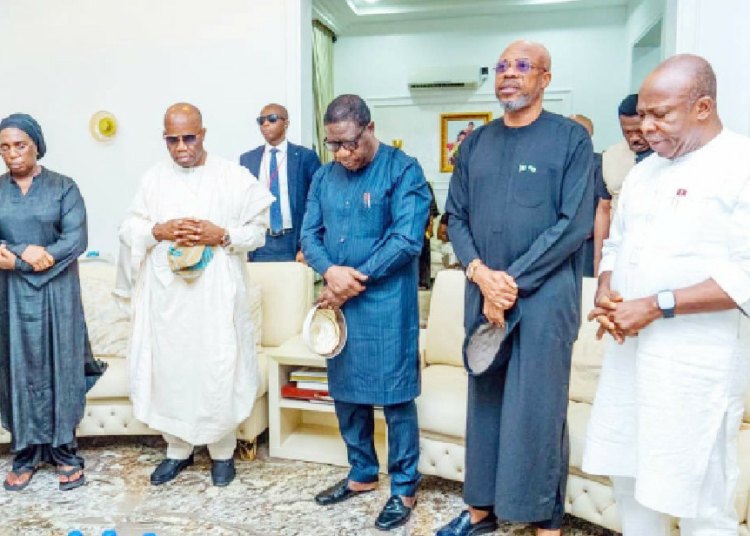 L-R: Widow of the deceased, Mrs Patricia Obiageri Mpigi; Senate President Godswill Akpabio; Senate leader, Opeyemi Bamidele, Senators Allwell Onyesoh and Victor Umeh, during a condolence visit to the family of the late Mpigi, in Abuja yesterday. PHOTO: SENATE PRESIDENT'S OFFICE