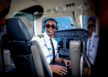 Customs Celebrate First Female Pilot for Obtaining Commercial Multi-engine Licence