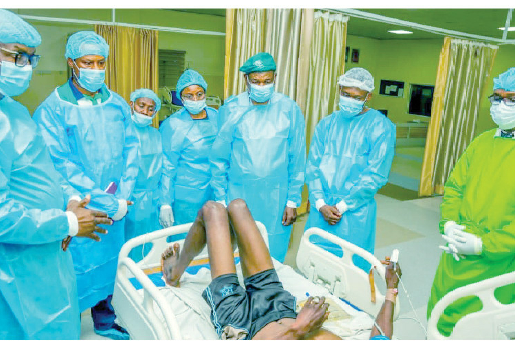 L-R: Kwara State Governor AbdulRahman AbdulRazaq (CON); Executive Secretary Kwara State Hospitals Management Board, Dr. Abdulraheem Malik; Chief Medical Director General Hospital Ilorin, Dr. Bola Ahmed; Dr. Aloa Abdulazeez; and Head Department of Surgery Intensive Care Unit, Dr. Anthony Ajiboye; during a get-well soon visit of the Governor to six soldiers recently injured in a counterterrorism operation in Kaiama at the Kwara State Teaching Hospital, Ilorin, on Tuesday.