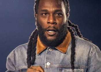 “Your Power Is Only Online” — Burna Boy Challenges Wizkid To Physical Fight After Club Clash