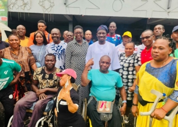 Onos Oborevwori visits Delta Paralympic Athlete, Meets Para-Sports Team In Lagos