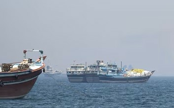 Hormuz Shipping Traffic Remains At Trickle As US-Iran Deadlock Deepens