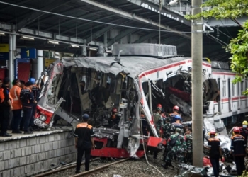 Death Toll In Indonesia Train Crash Rises To 16