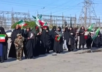 Iranians Form Human Shields Around Power Plants Ahead Of Trump Deadline