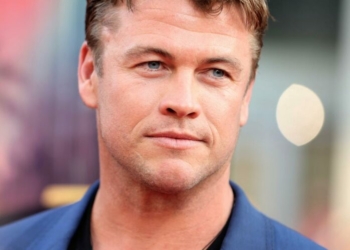 Luke Hemsworth Says Being Chris And Liam’s Brother Makes Landing Acting Jobs Harder To Get