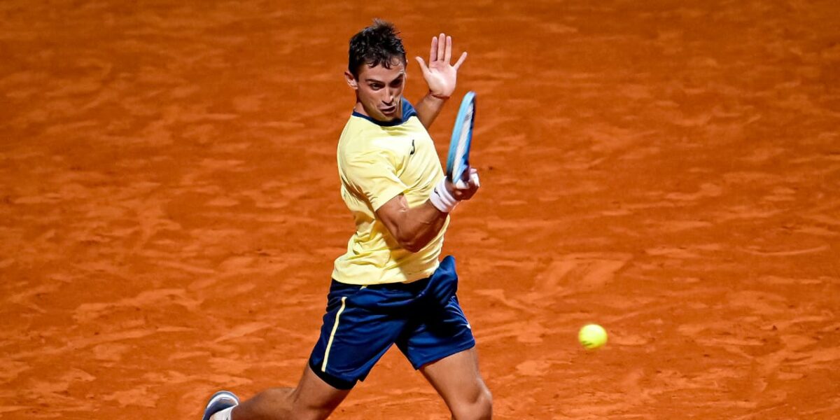 Argentina’s Navone Wins mtaiden ATP Title