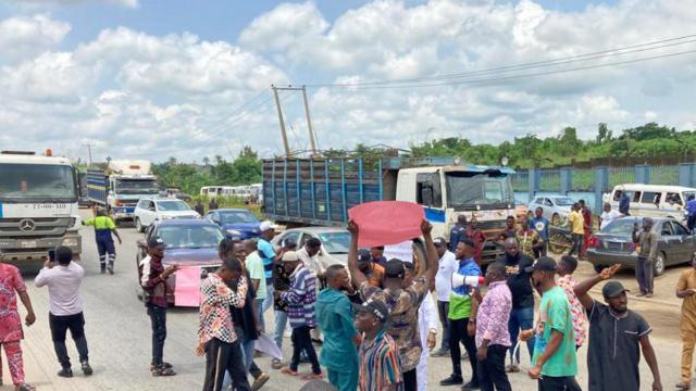 Ibadan Residents Protest, Demand Transparency Over Circular Road Corridor