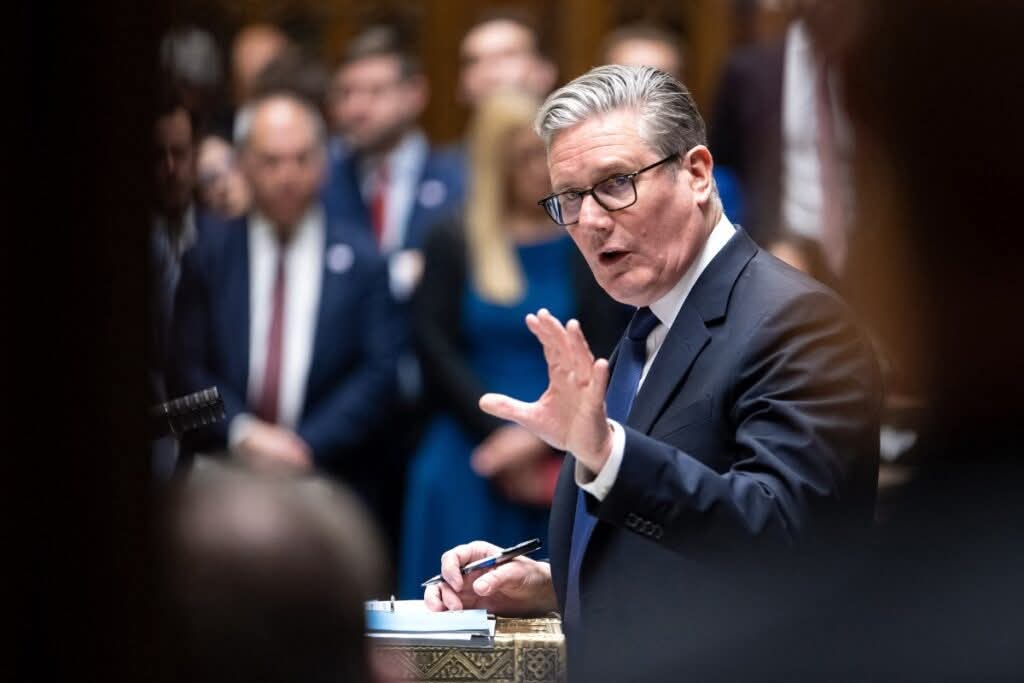 UK, France Agree 3-year Deal To Stop Migrant Crossings