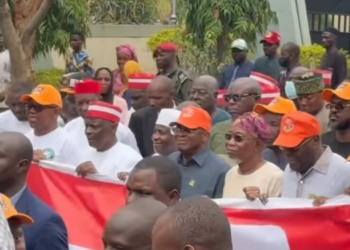 BREAKING: Atiku, Obi, Kwankwaso, Mark, Others Lead Street Protest To INEC Over ADC Crisis