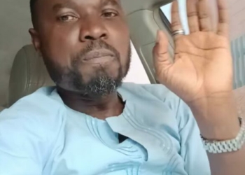 FRSC Officials ‘Assault’ Car Hailing Operator, ‘Destroy’ Vehicle’s Side Mirror In Abuja