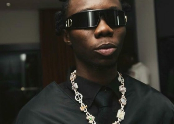 Blaqbonez: Fan Wars Are Why Wizkid And Davido Can’t Fade Out