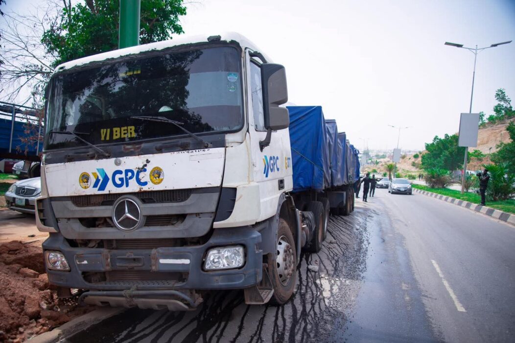 PICTORIAL: Policemen Reject ₦100m Bribe From Vandals, Recover ₦400m Assets From Syndicate