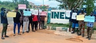 Osun Guber: Protest Over Alleged Transfer Of Partisan INEC Officials 1 images 2026 04 22T120241.057