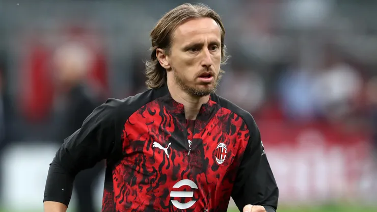 Modric Set For Surgery Blow Ahead Of World Cup 1 luka modric ac milan 2 740x416 1
