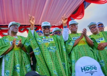 ‎2027: Uzodimma Inaugurates RHA Coordinators In Ondo
