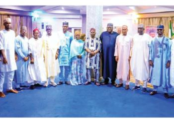 APC Gubernatorial Aspirants Meet Governor Fintiri In Yola