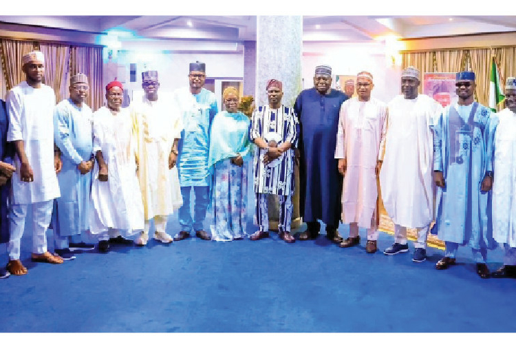 APC Gubernatorial Aspirants Meet Governor Fintiri In Yola