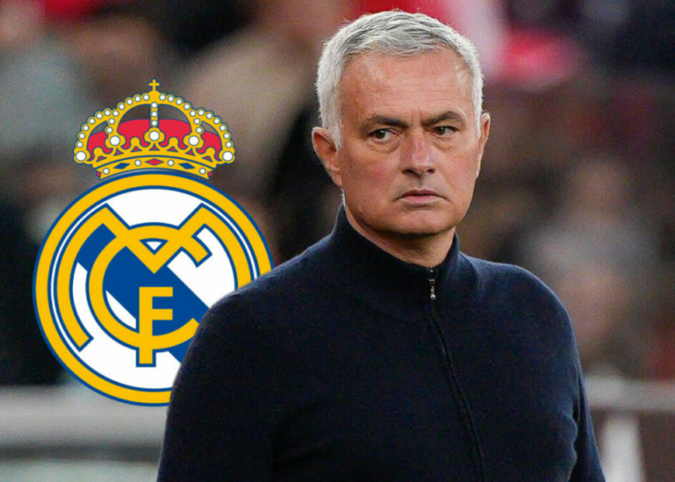 F365 Jose Mourinho with Real Madrid badge 1 1 1320x742 1