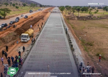 Presidential Media Team Tours North-West Projects