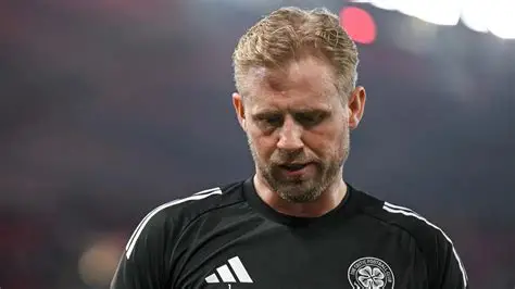 Schmeichel Forced To Retire Due To Shoulder Injury